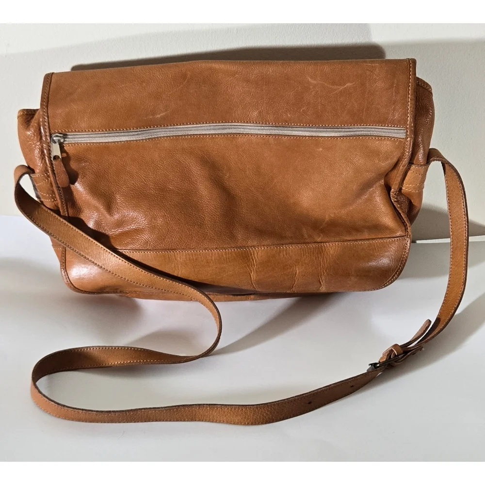 Tweeds Genuine Leather Messenger Flap Crossbody Laptop Bag Satchel Made Uruguay